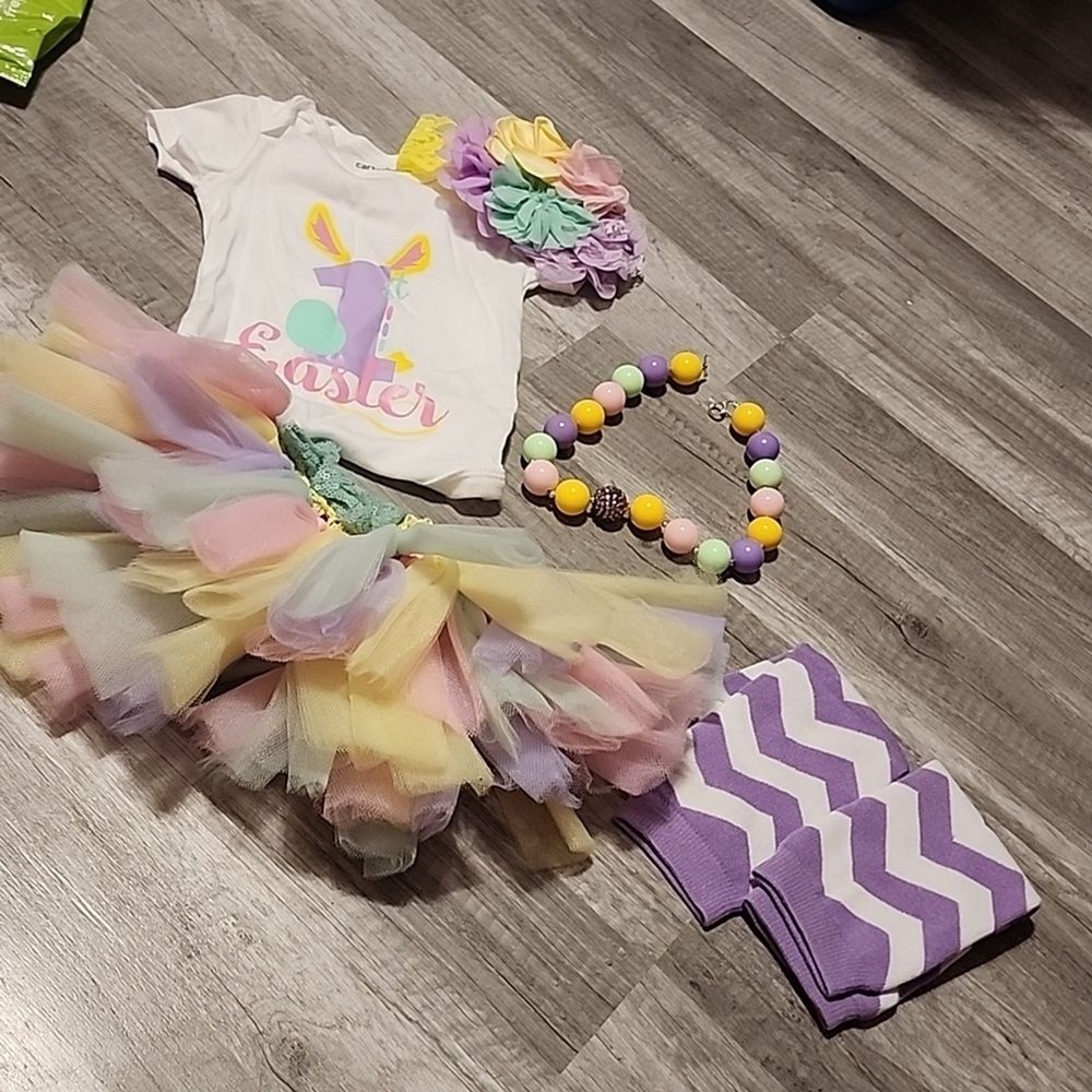 Girls My 1st easter outfit- 3 Month